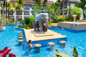 Deluxe Pool Access at Apsara Khaolak